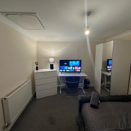 Relaxing Double Rooms In A Beautiful House Ipswich Exterior photo