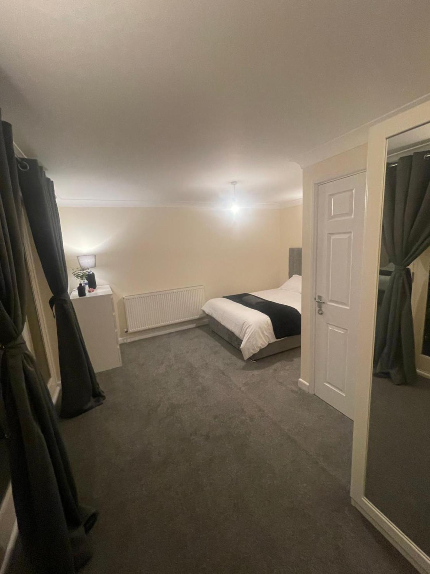 Relaxing Double Rooms In A Beautiful House Ipswich Exterior photo