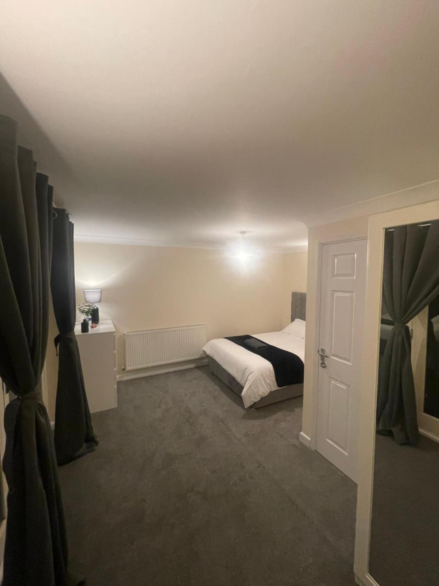 Relaxing Double Rooms In A Beautiful House Ipswich Exterior photo